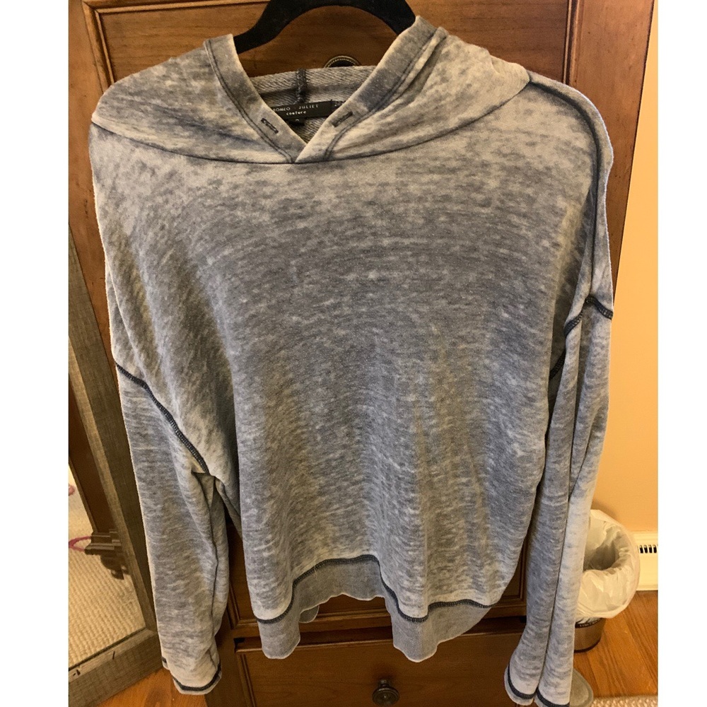 Woman’s lightweight hoodie